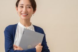 AGC中途採用の年収相場は？口コミ・賞与・残業代まで徹底解説
