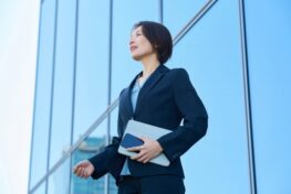 金融業界への転職ガイド｜未経験から年収アップまで、転職成功のコツと求人情報を徹底解説