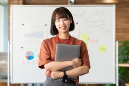 NTTドコモの平均年収は800万円超え?年齢別・職種別・口コミで徹底解説!