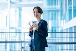 日清食品の平均年収は高い？総合職の給料・年齢別年収・口コミを徹底解説