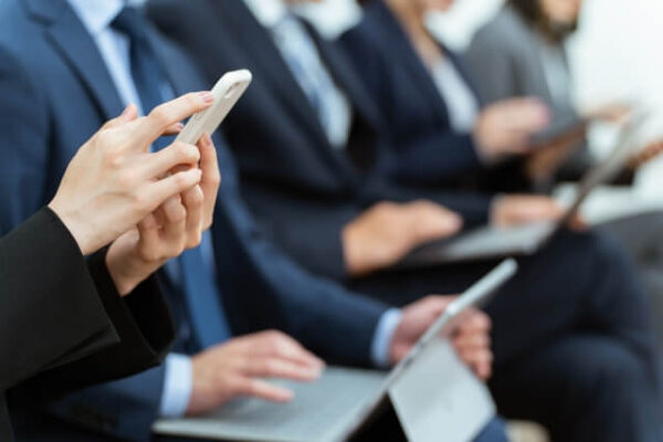 転職エージェントは複数使うべき？メリット・注意点・併用のコツを徹底解説【失敗しない使い方】