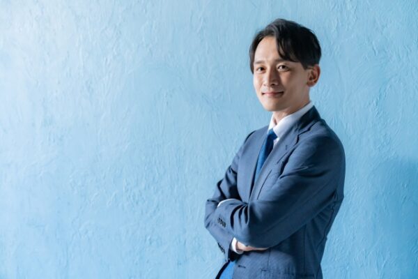 JR東日本の年収は高い？平均年収・年齢別給与・1000万円到達ラインを徹底解説