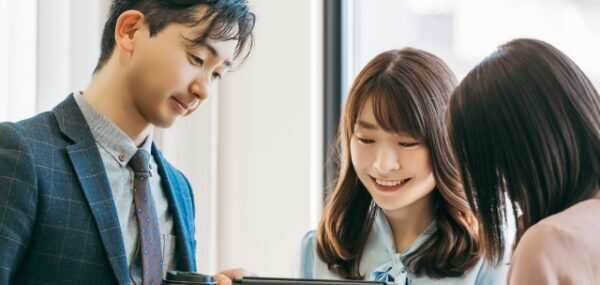 ミズノの平均年収はいくら？年代別・職種別・給料を徹底解説