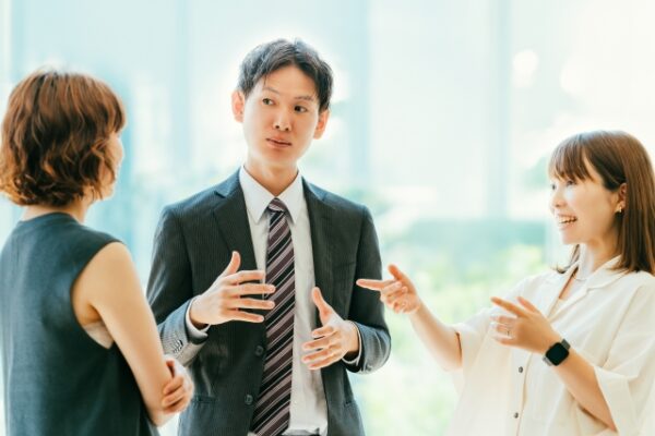 豊田自動織機とデンソーはどっちがいいの？年収・将来性・働きやすさを比較