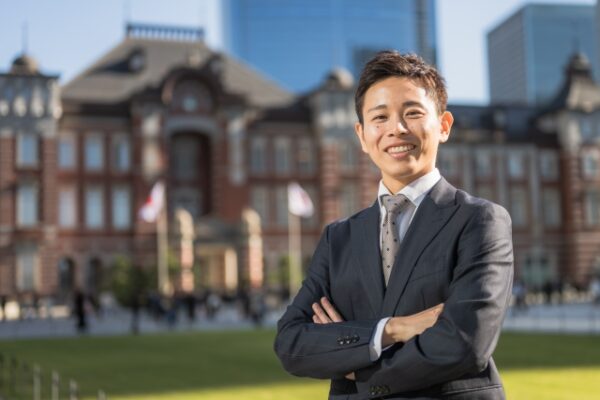 アイシンとデンソーの違いを徹底比較｜年収・仕事内容・将来性から向いている人まで解説