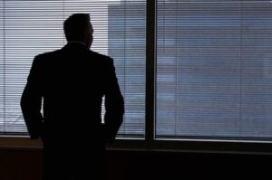 Dirbatoへの転職は難しい？年収・評判・選考対策まで中途採用情報を徹底解説